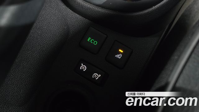 Renault Korea QM3 RE 2019 — фото 19