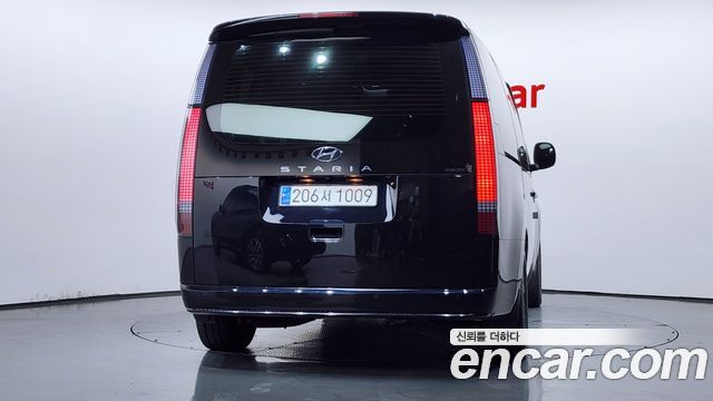 Hyundai Staria L3.5 Lounge 9-Seater Inspiration 2024 — фото 4