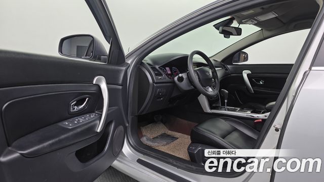 Renault Korea SM5 Nova LPLi Texi tental car SUP 2017 — фото 10