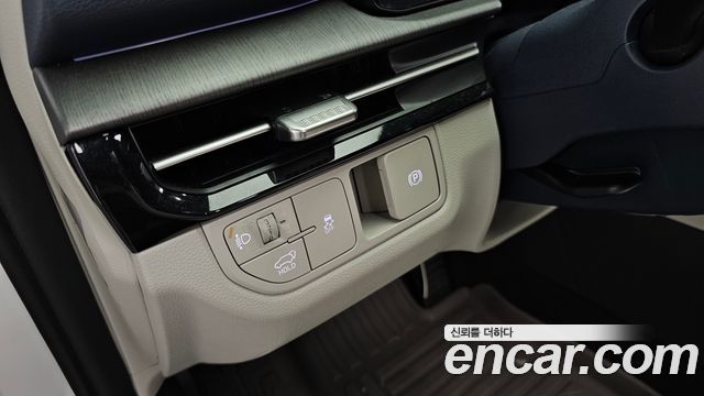 Kia Sportage (V) Gasoline 1.6 Turbo 2WD Signature X Line 2026 — фото 18