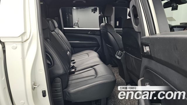 KG Mobility (SsangYong) Rexton Sports Khan Diesel 2.2 4WD Dynamic Edition (5-Link) 2021 — фото 12