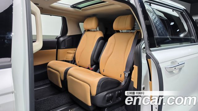 Kia Carnival (IV) Gasoline 7-Seater Signature 2023 — фото 12