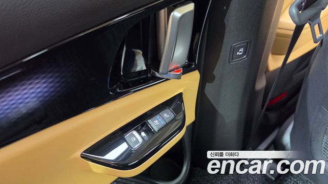 Kia Carnival (IV) Gasoline 7-Seater Signature 2023 — фото 17