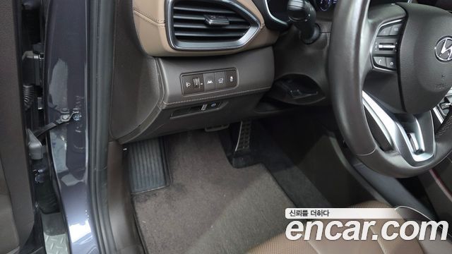 Hyundai Santa Fe Gasoline 2.5T 4WD Prestige 2021 — фото 17