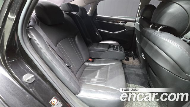 Genesis G80 3.3 GDI Luxury 2018 — фото 12