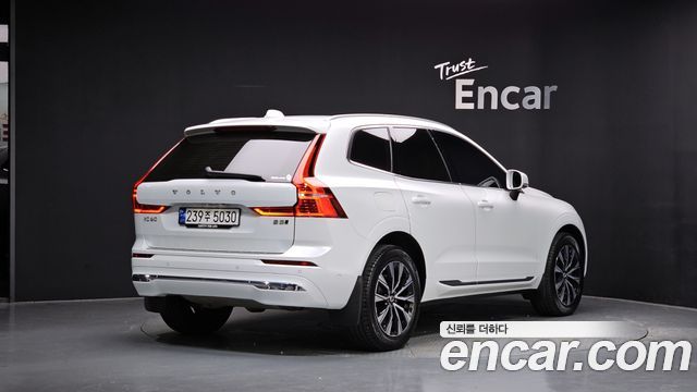 Volvo XC60 (II) B5 Ultimate Bright 2023 — фото 2