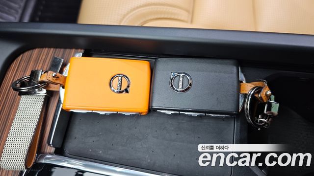 Volvo XC60 (II) B5 Ultimate Bright 2023 — фото 28