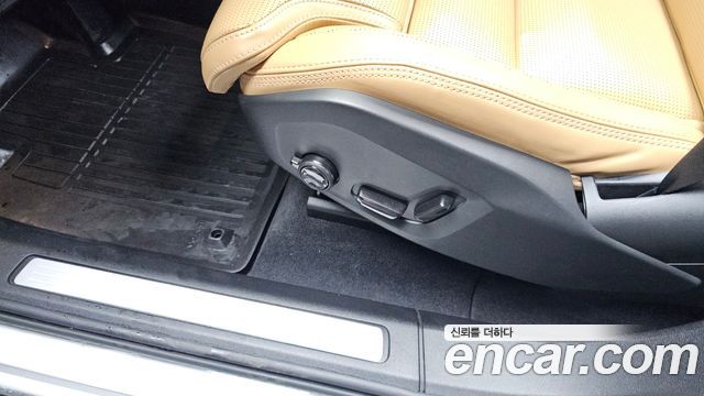 Volvo XC60 (II) B5 Ultimate Bright 2023 — фото 36