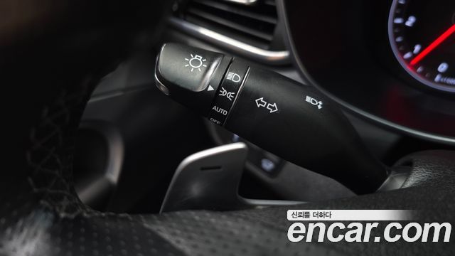 Genesis G70 2.0T Elite 2019 — фото 18