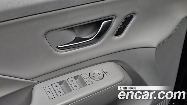 Hyundai Kona (SX2) Gasoline 1.6 Turbo 2WD Premium 2023 — фото 31