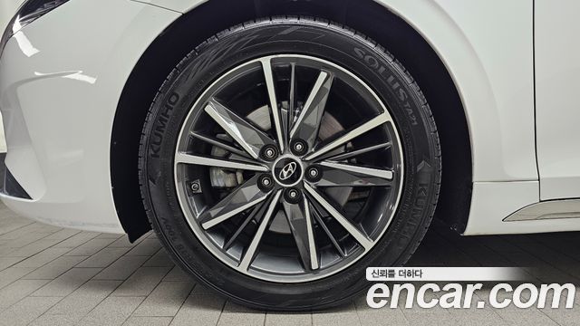 Hyundai Grandeur (IG) 2.5 Le Blanc 2023 — фото 5