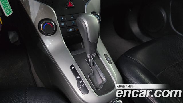 Chevrolet Cruze 1.8 LS+ 2014 — фото 9