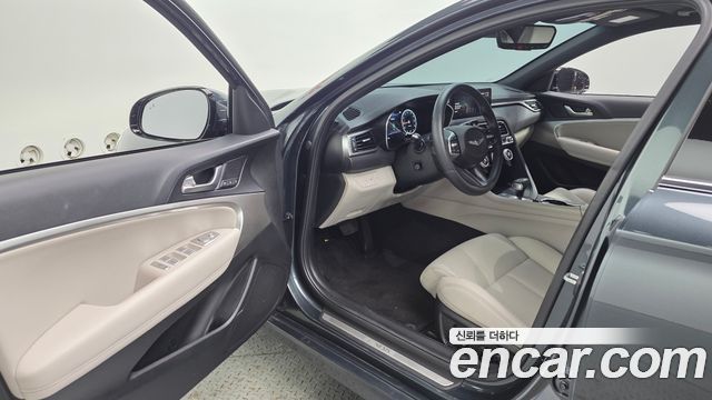 Genesis G70 Shooting Brake Gasoline 2.0T 4WD 2023 — фото 10