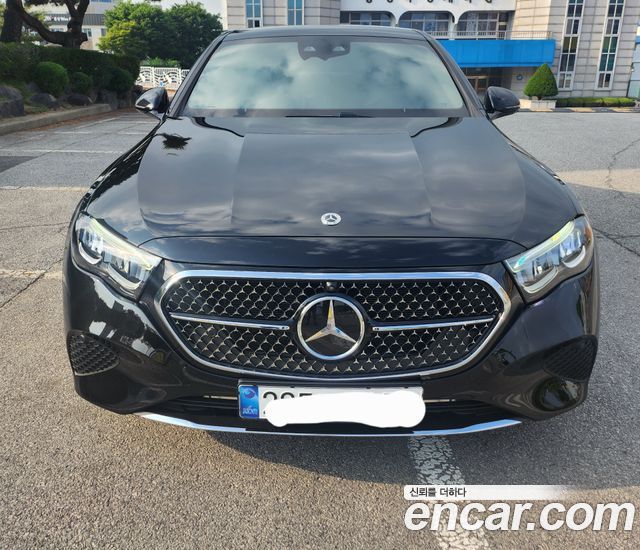 Mercedes-Benz E-Class (W214) E200 Avantgarde