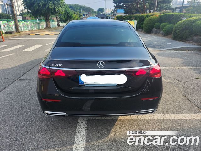 Mercedes-Benz E-Class (W214) E200 Avantgarde 2025 — фото 2