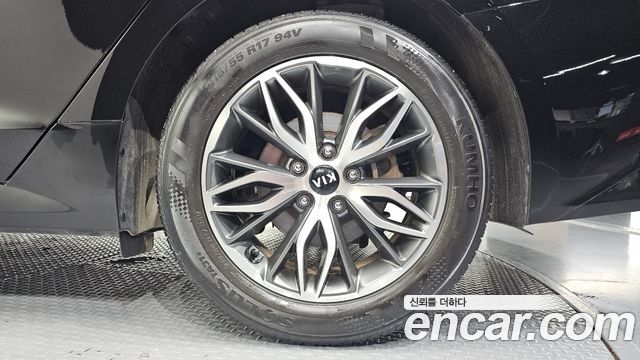 Kia K5 (III) 2.0 Prestige 2021 — фото 21