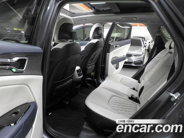 Kia Sportage (V) Gasoline 1.6 Turbo 2WD Signature Gravity 2023 — фото 21