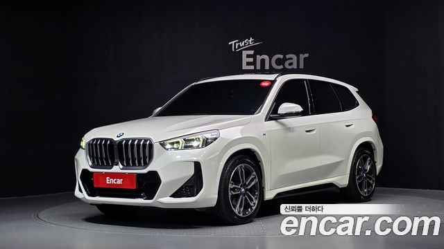 BMW X1 (U11) sDrive 20i M Sport 2023 — фото 1