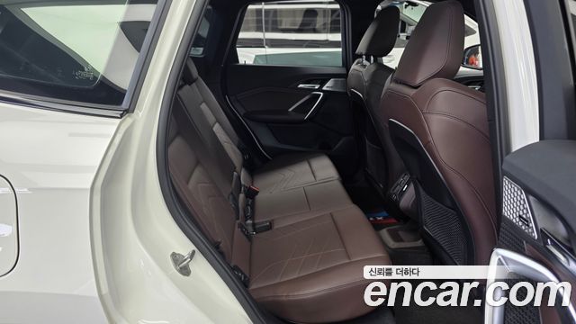 BMW X1 (U11) sDrive 20i M Sport 2023 — фото 12