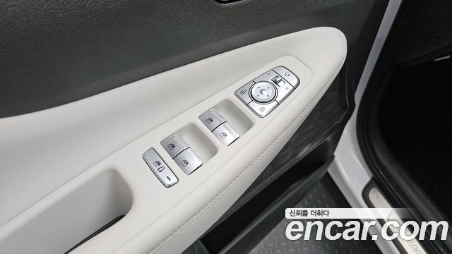 Hyundai Santa Fe Diesel 2.2 2WD Calligraphy 2021 — фото 31