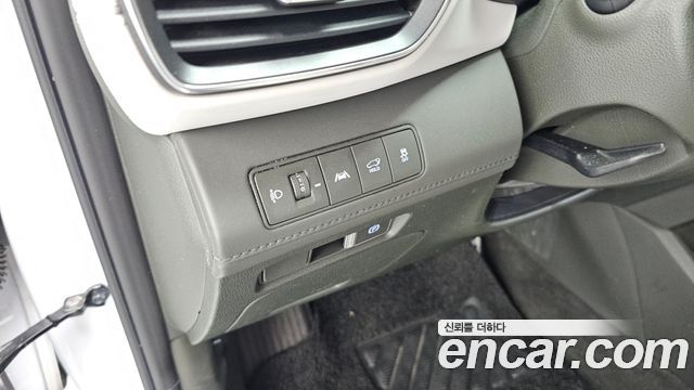 Hyundai Santa Fe Diesel 2.2 2WD Calligraphy 2021 — фото 32