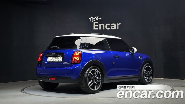 MINI Cooper D Standard 3rd 2019 — фото 2