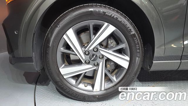 Genesis GV70 2.5T Gasoline AWD 2025 — фото 5