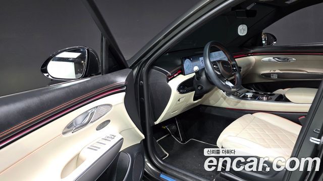 Genesis GV70 2.5T Gasoline AWD 2025 — фото 10