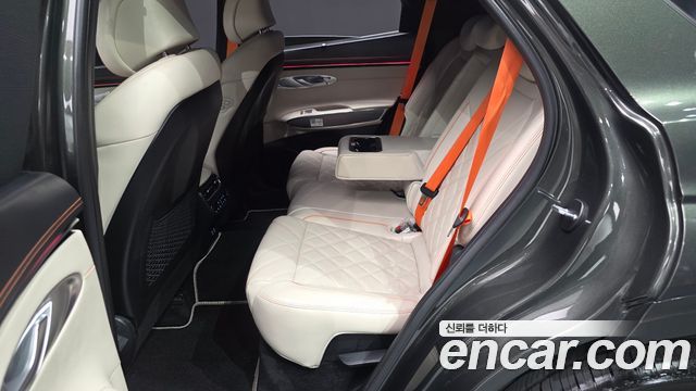 Genesis GV70 2.5T Gasoline AWD 2025 — фото 12