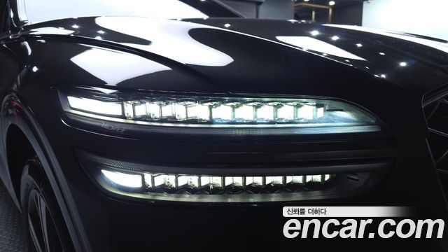 Genesis GV70 2.5T Gasoline AWD 2025 — фото 22