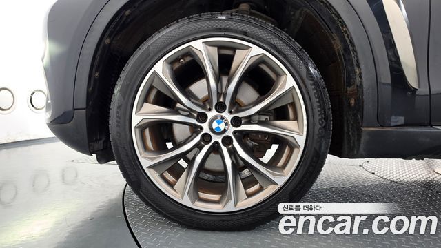 BMW X6 (F16) xDrive 40d 2016 — фото 5