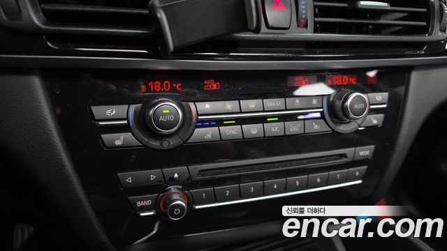 BMW X6 (F16) xDrive 40d 2016 — фото 16