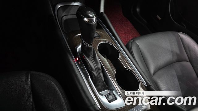 Chevrolet Malibu 2.0 Turbo LTZ Premium 2018 — фото 9