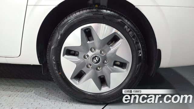 Hyundai Staria L3.5 Tourer 11-Seater Modern 2025 — фото 21