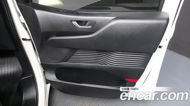 Hyundai Staria L3.5 Tourer 11-Seater Modern 2025 — фото 24