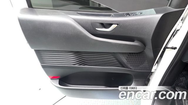 Hyundai Staria L3.5 Tourer 11-Seater Modern 2025 — фото 25