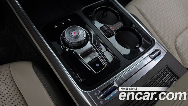 Kia Carnival (IV) HEV 7-Seater Hi Limousine Signature 2025 — фото 9