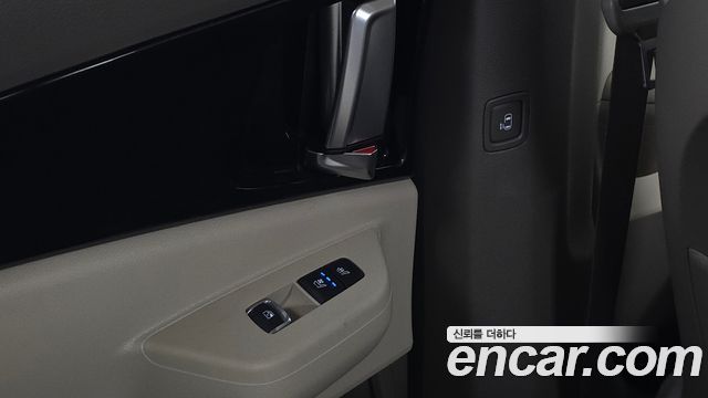 Kia Carnival (IV) HEV 7-Seater Hi Limousine Signature 2025 — фото 17