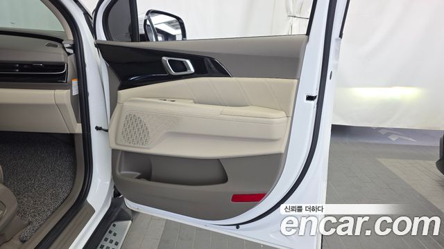 Kia Carnival (IV) HEV 7-Seater Hi Limousine Signature 2025 — фото 25