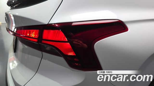 Hyundai Santa Fe Diesel 2.2 2WD Exclusive 2022 — фото 23