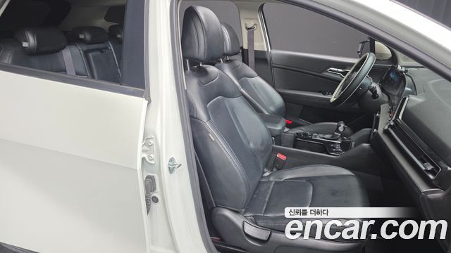 Kia Sportage (V) Gasoline 1.6 Turbo 2WD Prestige 2022 — фото 26