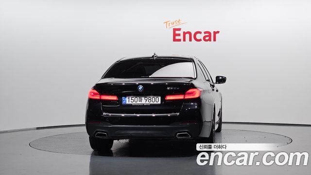BMW 5 Series (G30) 530e M Sport 2023 — фото 4