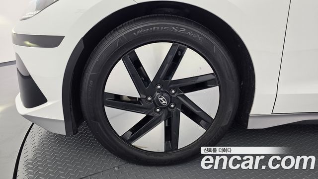 Hyundai Ioniq 6 Long Range Exclusive 2023 — фото 5
