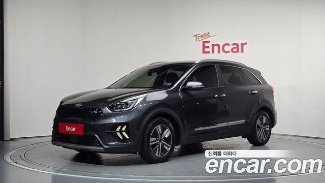 Kia Niro 1.6 HEV Noblesse Special 2020 — фото 1