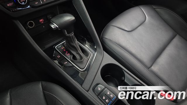 Kia Niro 1.6 HEV Noblesse Special 2020 — фото 9