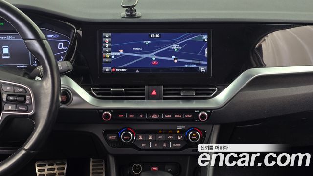 Kia Niro 1.6 HEV Noblesse Special 2020 — фото 14