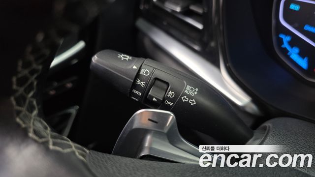 Kia Niro 1.6 HEV Noblesse Special 2020 — фото 17