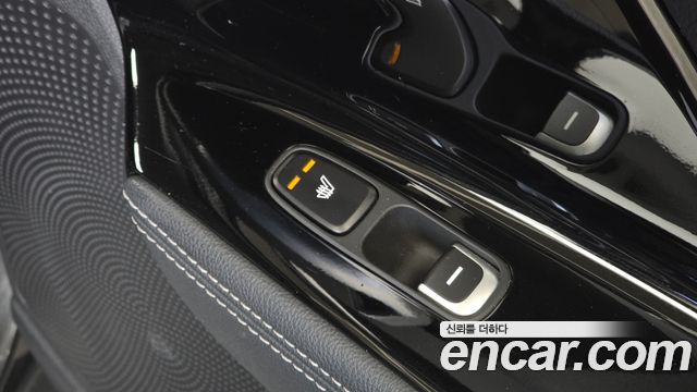 Kia Niro 1.6 HEV Noblesse Special 2020 — фото 19