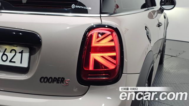 MINI Cooper S Classic Third Generation 2023 — фото 23