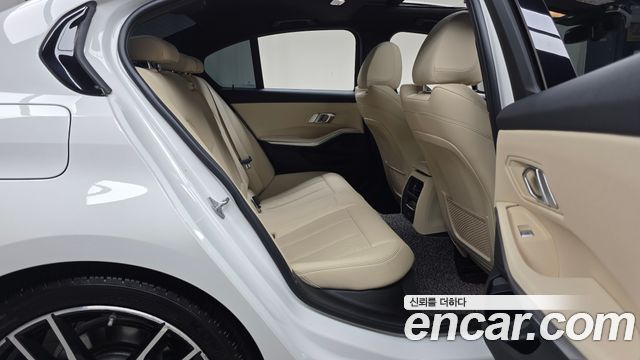 BMW 3 Series (G20) 320i M Sport 2022 — фото 11